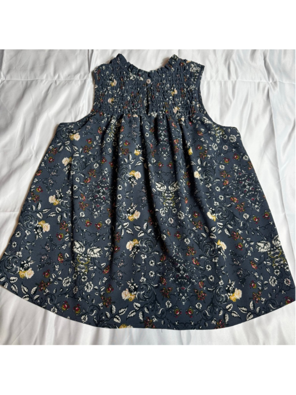 Women's Knox Rose Blue Floral Smocked Tank Top S - Picture 7 of 8